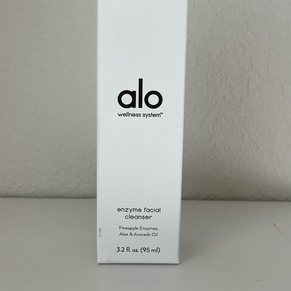 ALO Yoga Other - ALO Yoga Wellness System Box